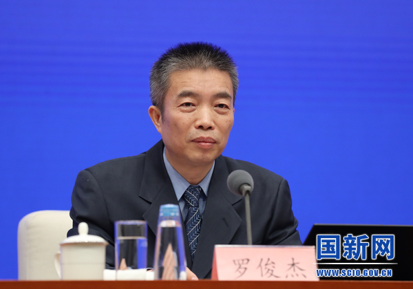 国务院新闻办就2022年一季度工业和信息化发展情况举行发布会