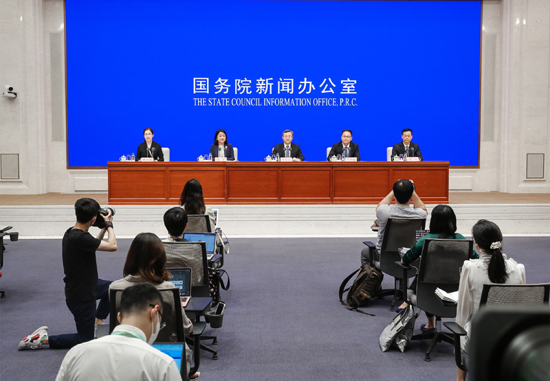 国新办举行推动外贸保稳提质国务院政策例行吹风会