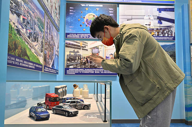 非凡的变革 巨大的跨越——从“奋进新时代”主题成就展看新时代经济建设
